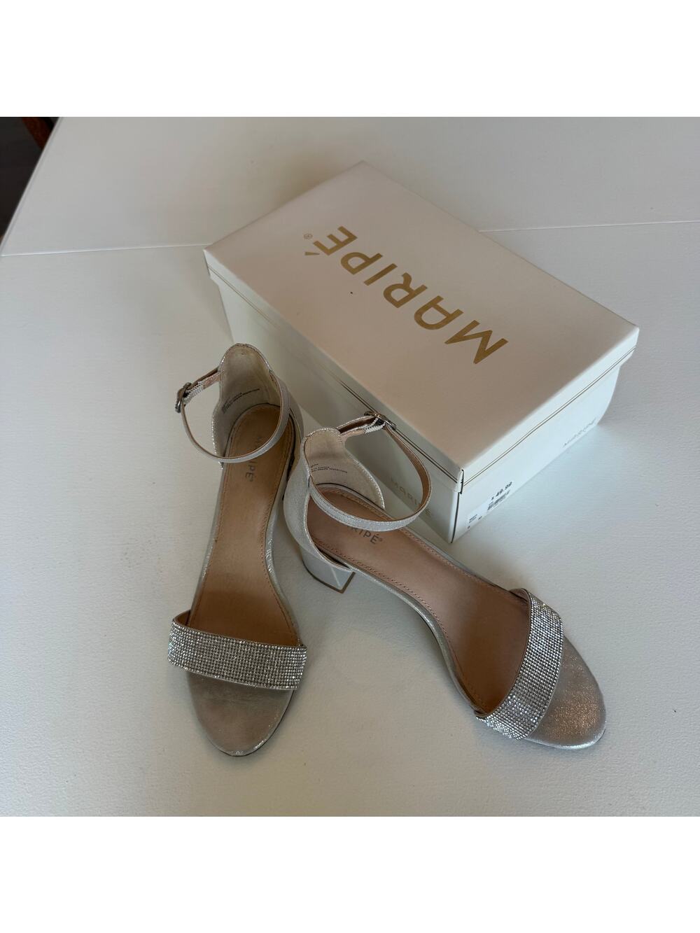 Maripe Gem Rhinestone Strappy Sandals Silver Block Heel Size 8 Open Toe Sparkle